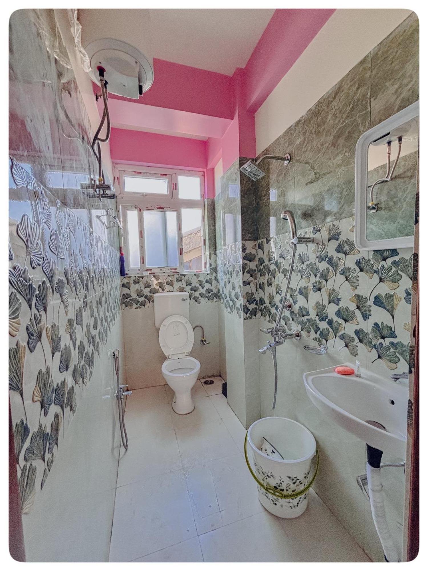 Stargaze Backpackers Shillong Hostel Екстериор снимка
