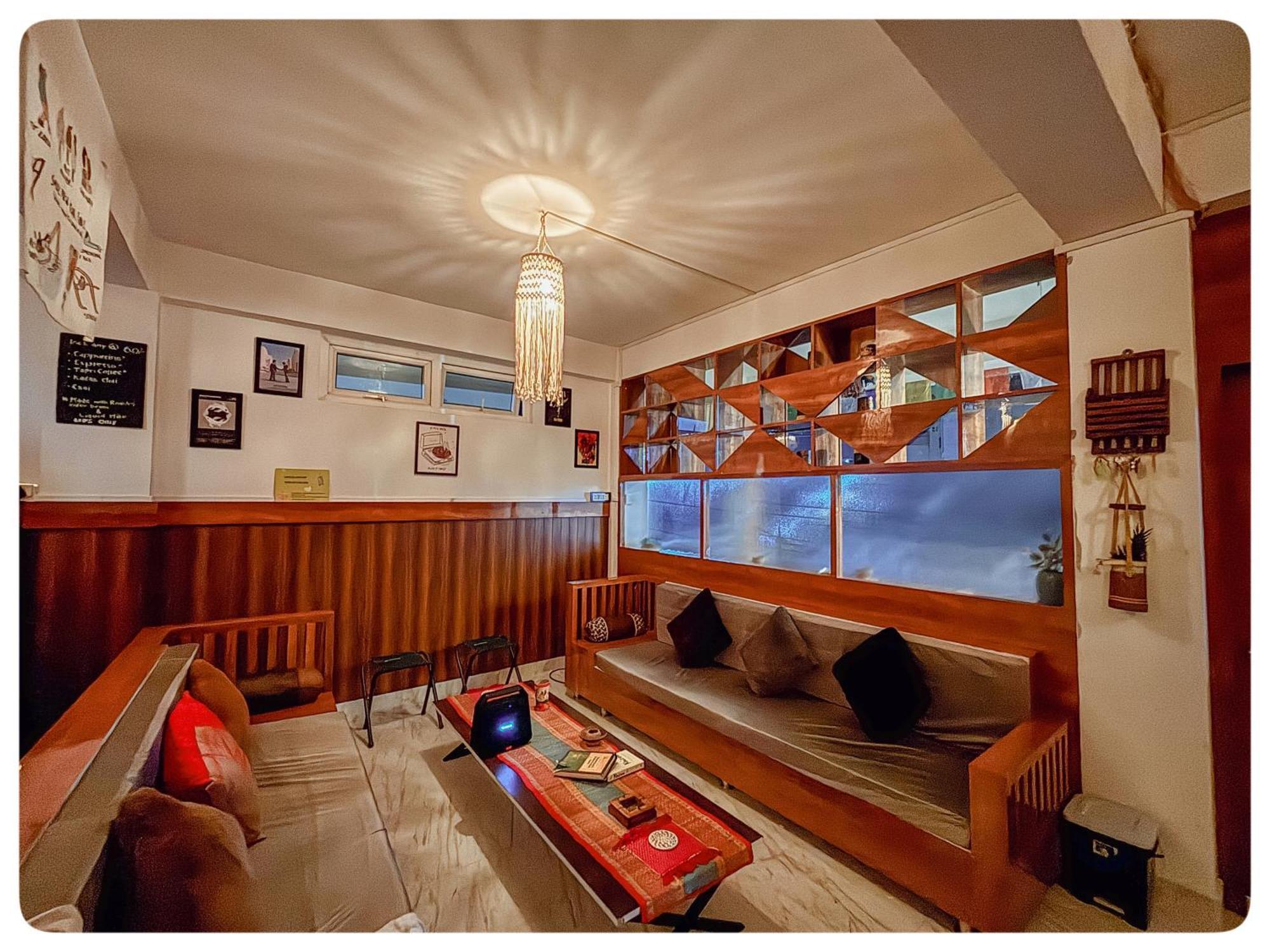 Stargaze Backpackers Shillong Hostel Екстериор снимка